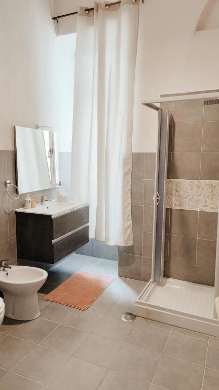 Domus Luigi Leone 2 Bed & Breakfast Наполи Екстериор снимка